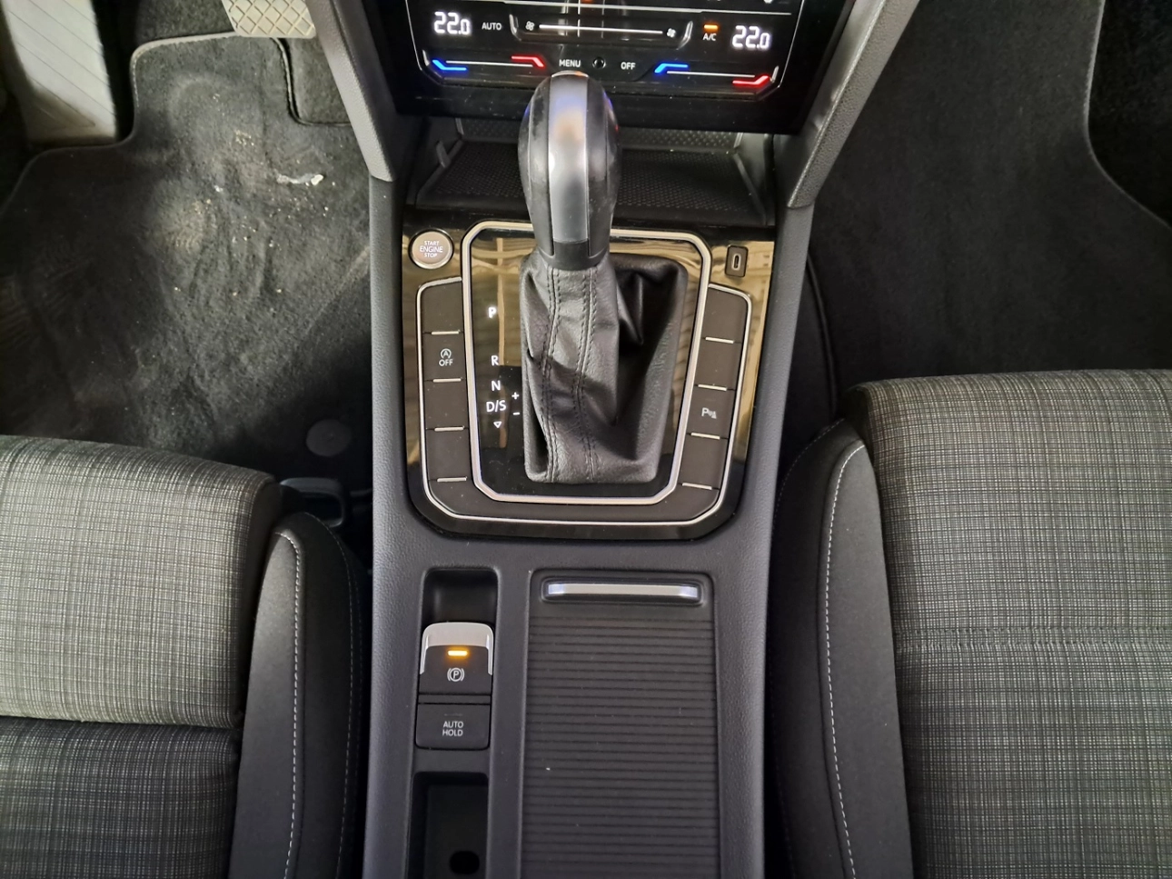 VOLKSWAGEN PASSAT Comforline Estate 1.5 TSI DSG