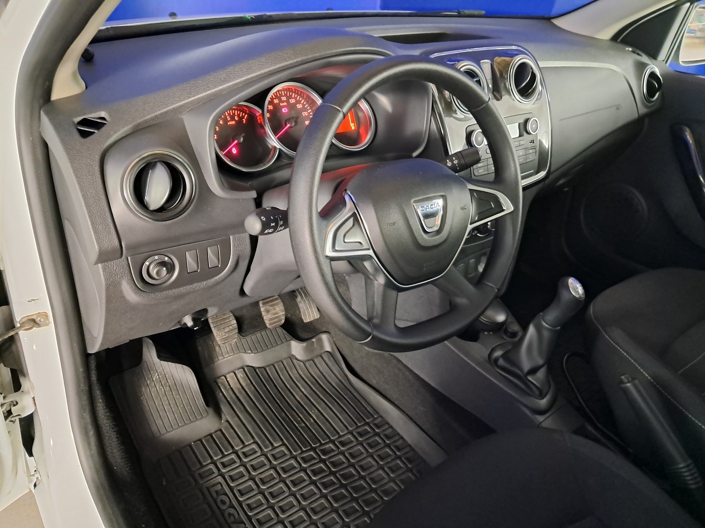 DACIA Logan 2020 — imagine 11