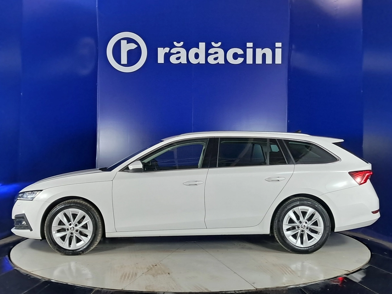SKODA OCTAVIA IV STYLE COMBI DSG