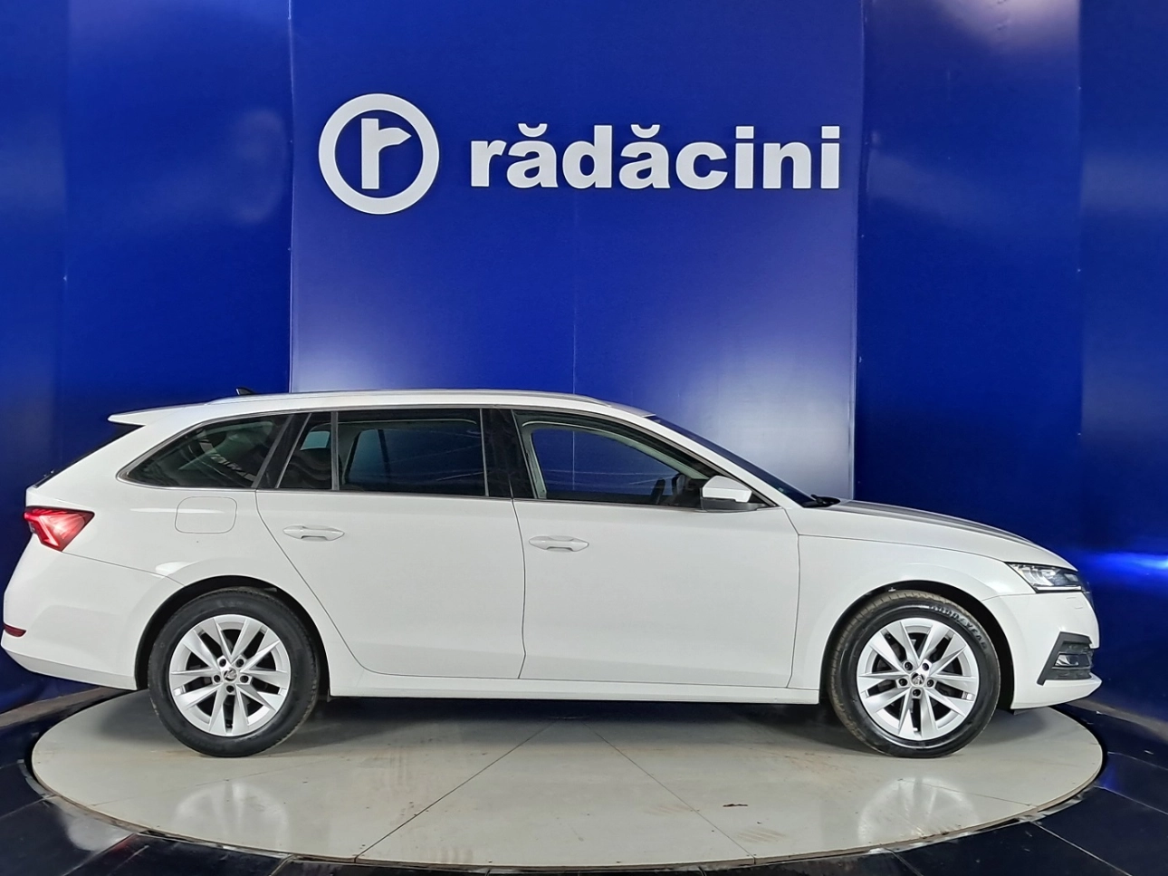 SKODA OCTAVIA IV STYLE COMBI DSG
