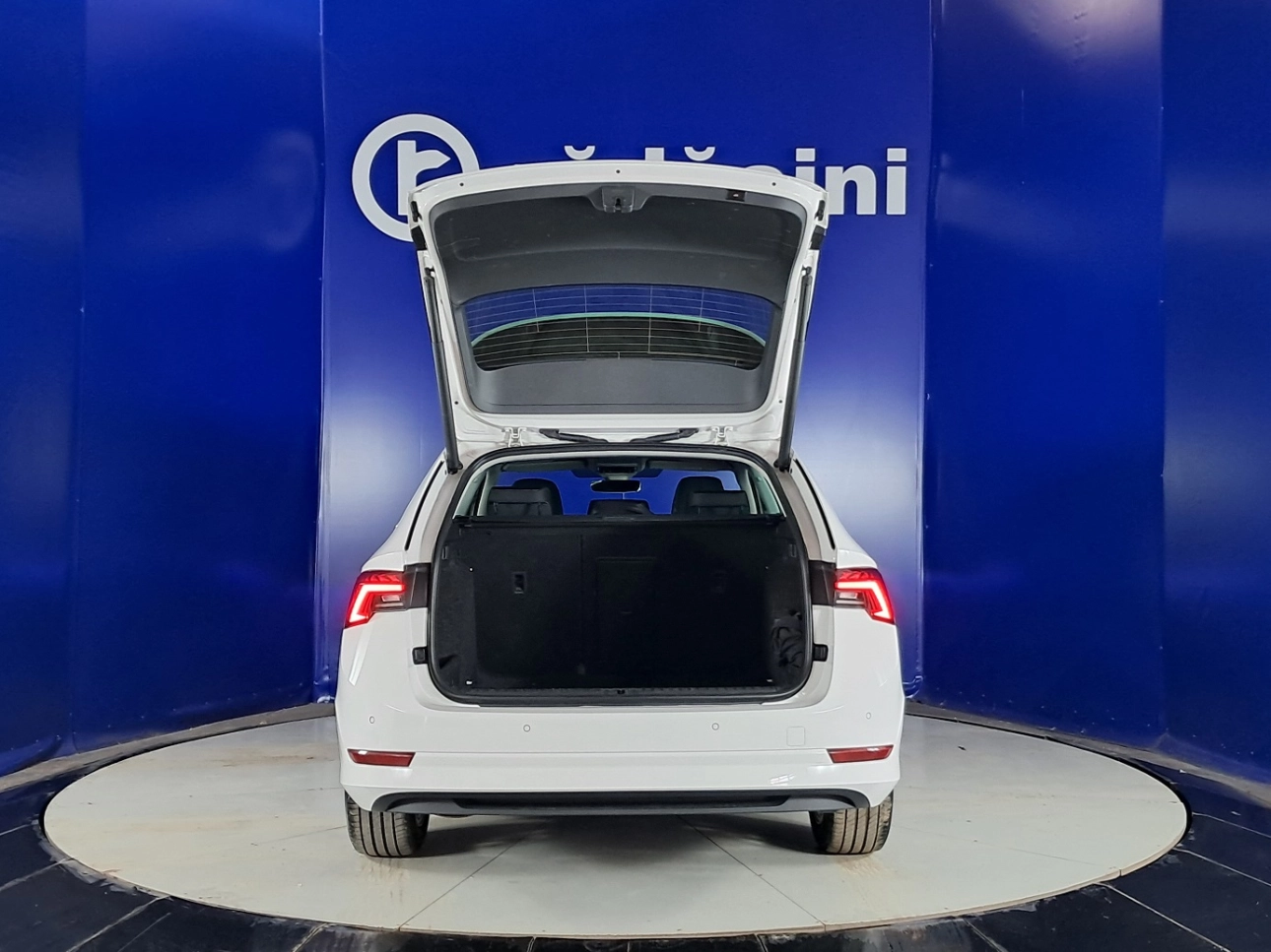 SKODA OCTAVIA IV STYLE COMBI DSG