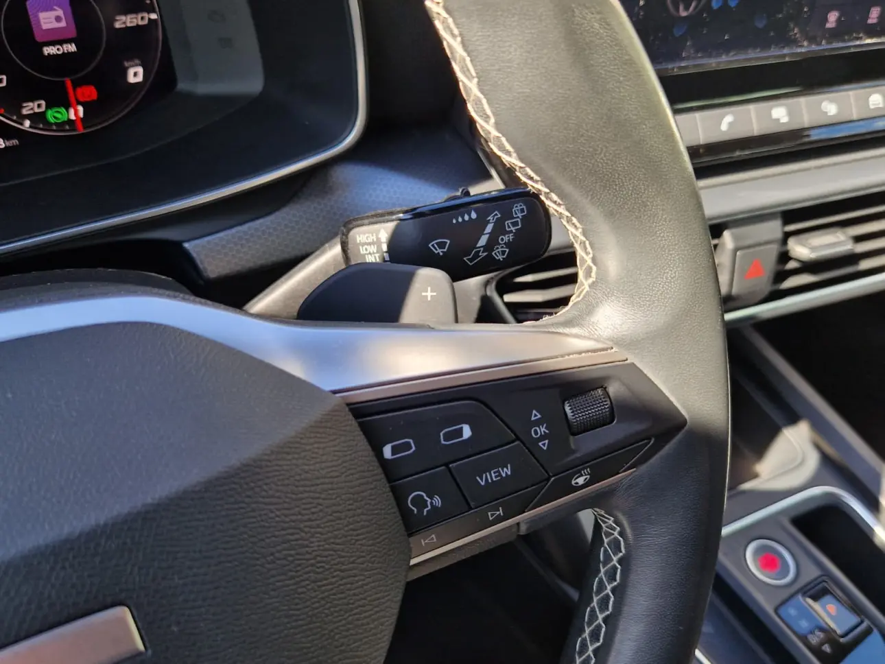 SEAT LEON SPORTSTOURER STYLE