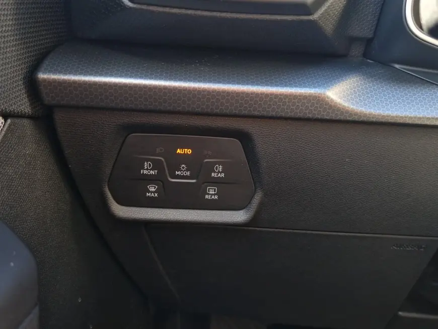 SEAT LEON SPORTSTOURER STYLE