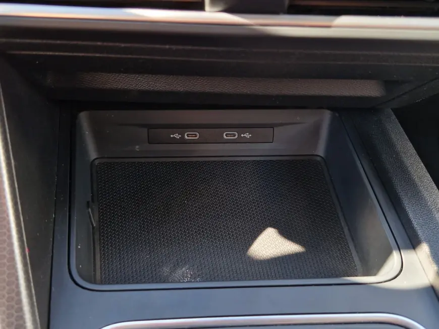 SEAT LEON SPORTSTOURER STYLE