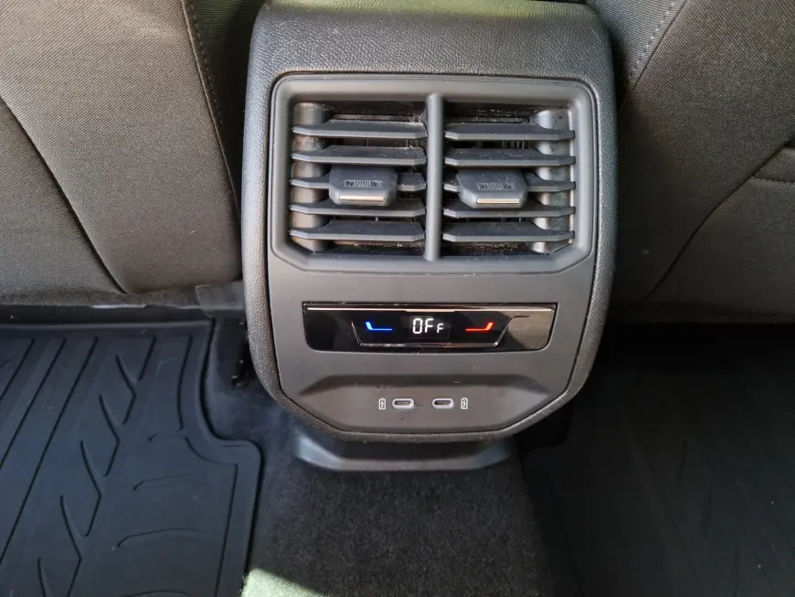 SEAT LEON SPORTSTOURER STYLE