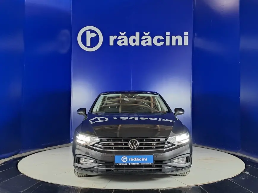VOLKSWAGEN PASSAT
