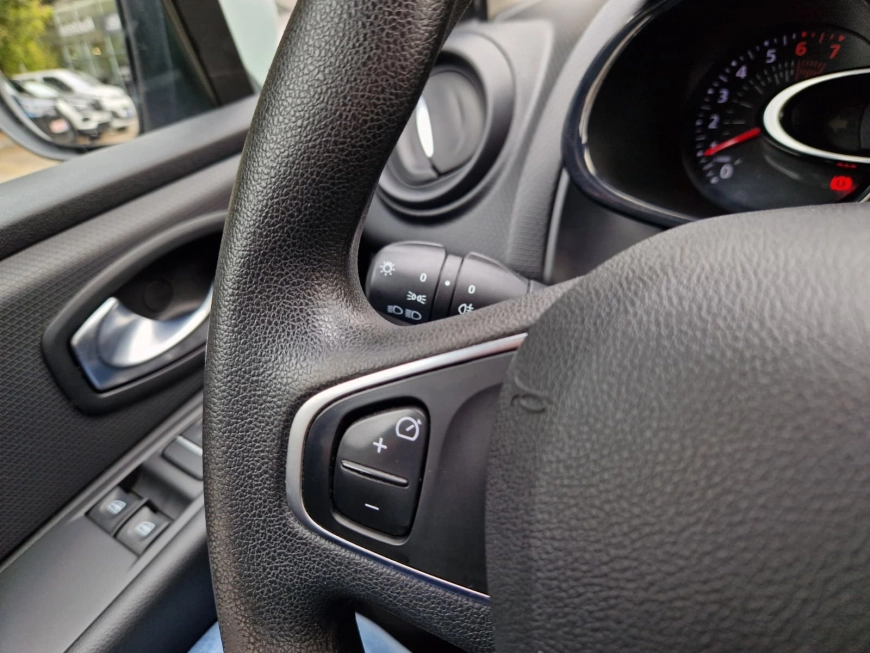 RENAULT CLIO 0.9 TCe 90CP LIFE COLLECTION 2020