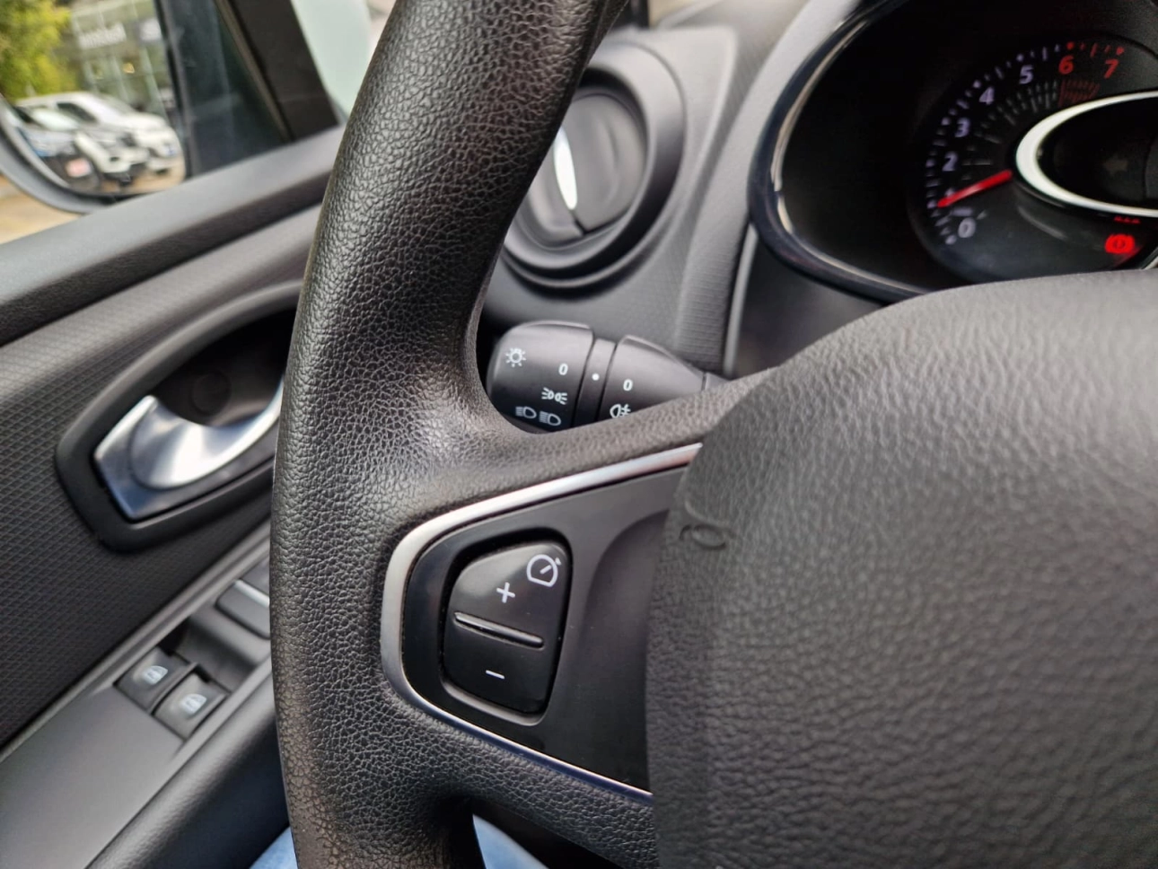 RENAULT CLIO 0.9 TCe 90CP LIFE COLLECTION 2020