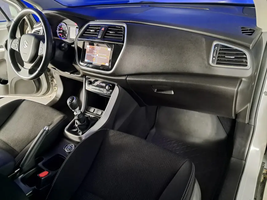 SUZUKI SX4