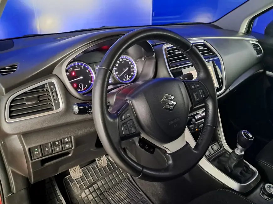 SUZUKI SX4