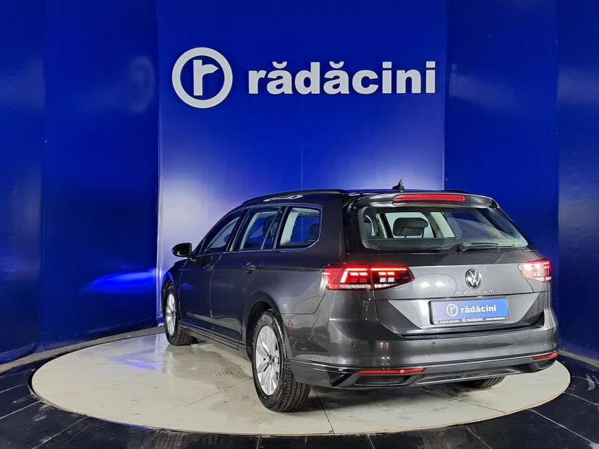 VOLKSWAGEN PASSAT