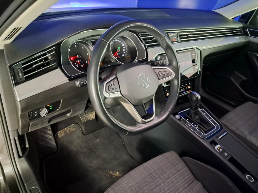 VOLKSWAGEN PASSAT VARIANT COMFORTLINE DSG