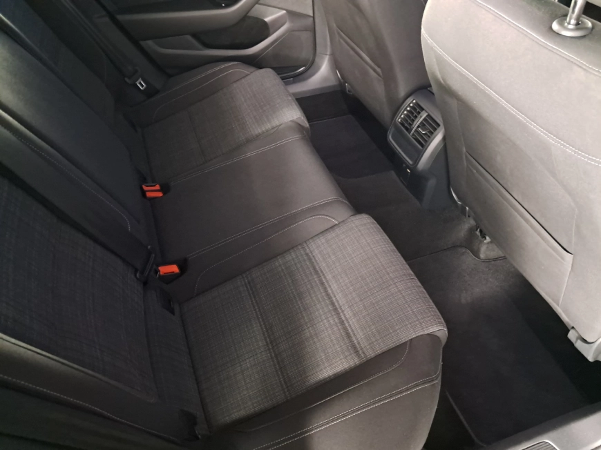 VOLKSWAGEN PASSAT VARIANT COMFORTLINE DSG