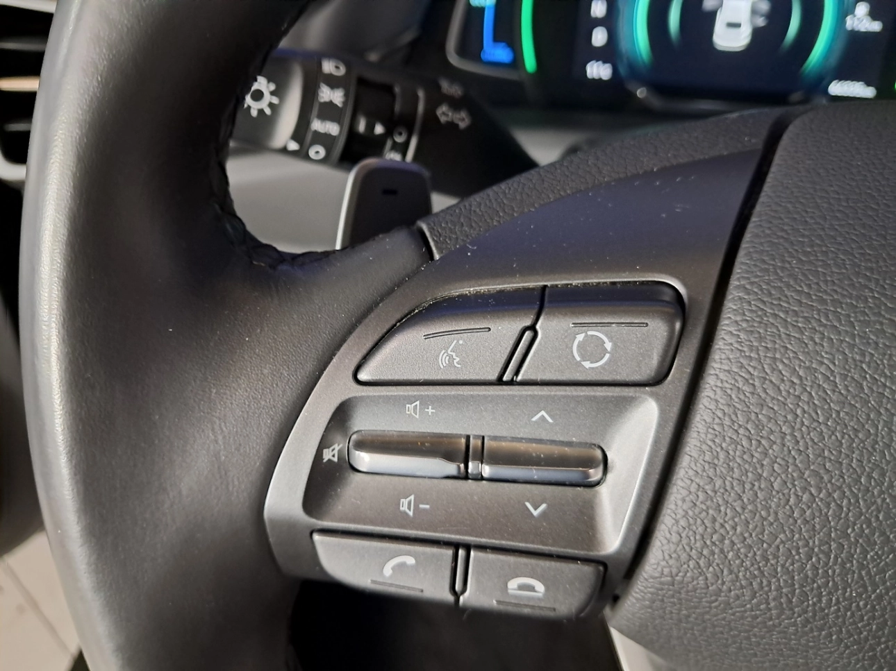 HYUNDAI IONIQ 1.6 GDI ISG DCT HYBRID FEEL