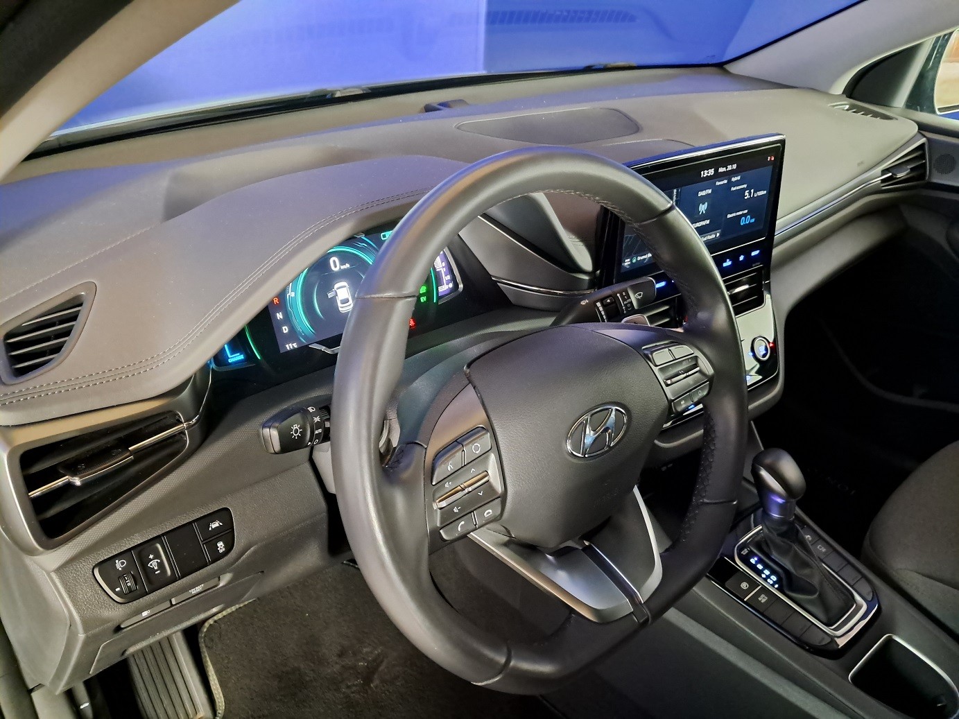 HYUNDAI Ioniq 2021 — imagine 10