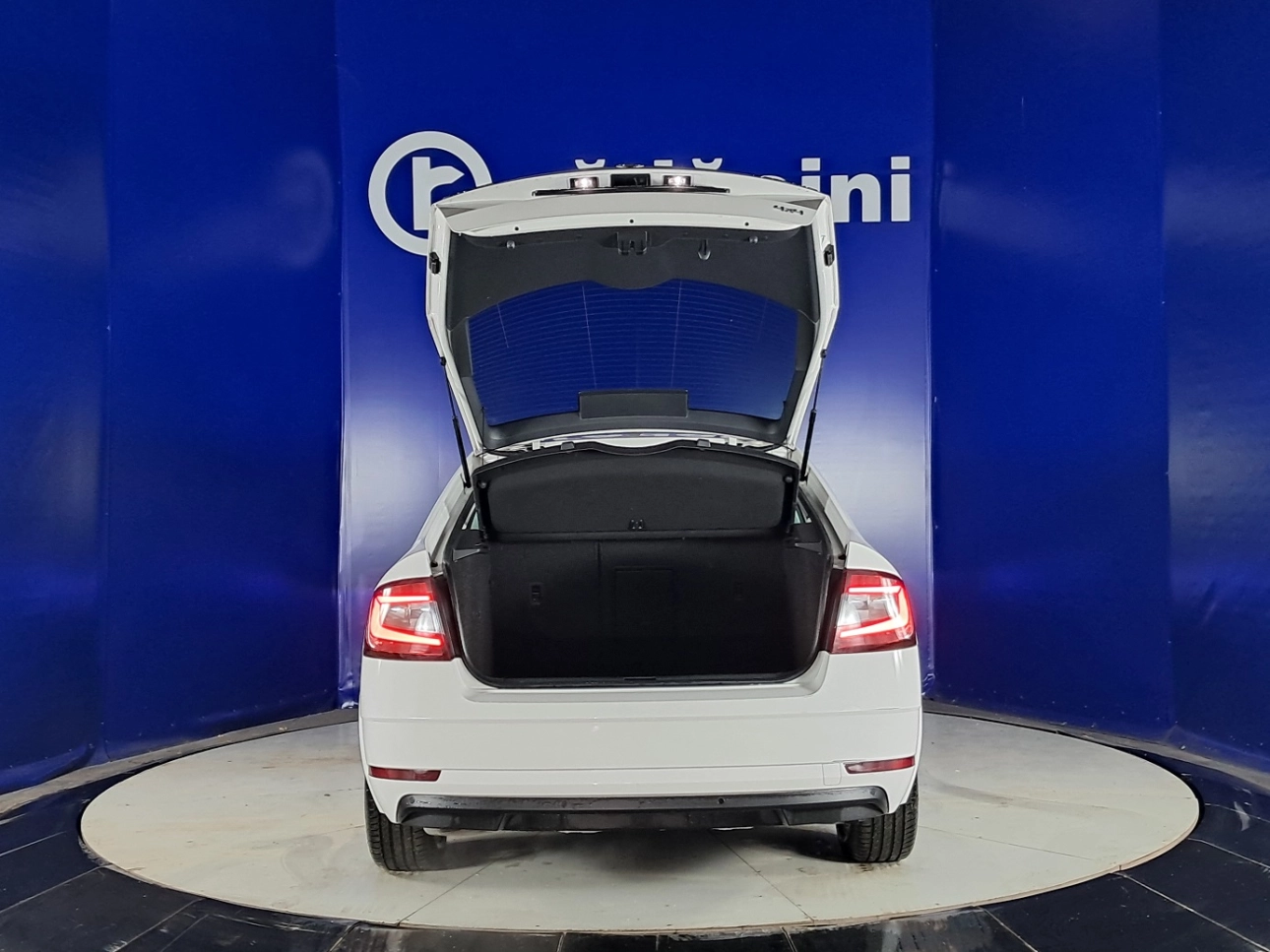 SKODA OCTAVIA III Style 4x4 DSG