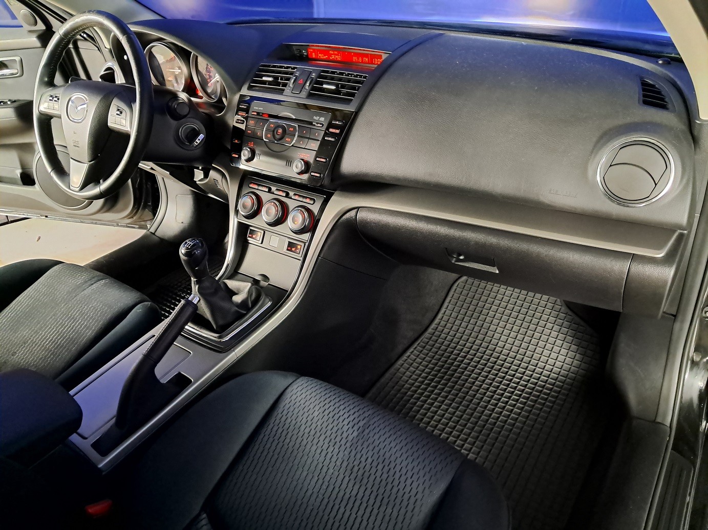 MAZDA 6 2011 — imagine 17