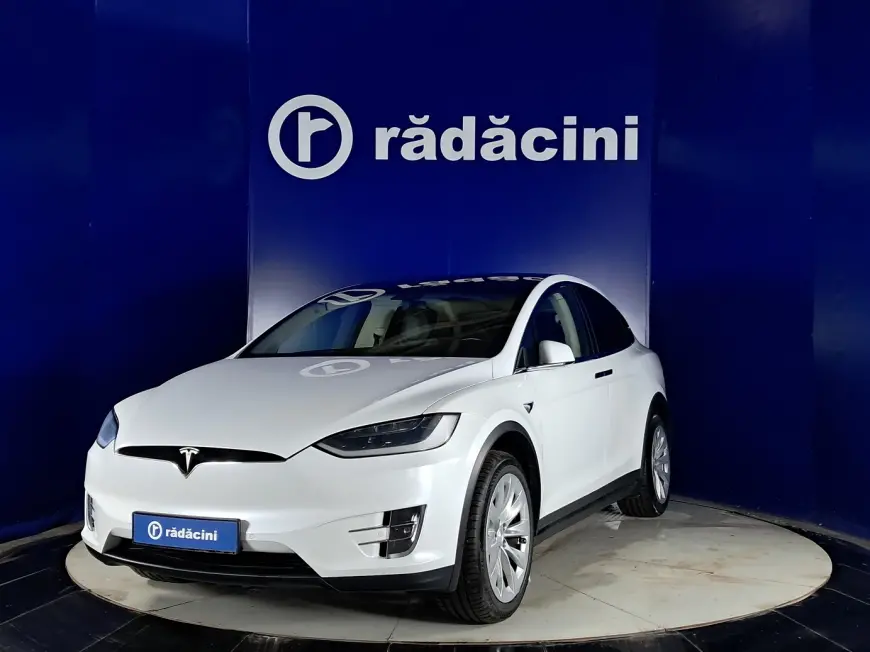 TESLA MODEL X