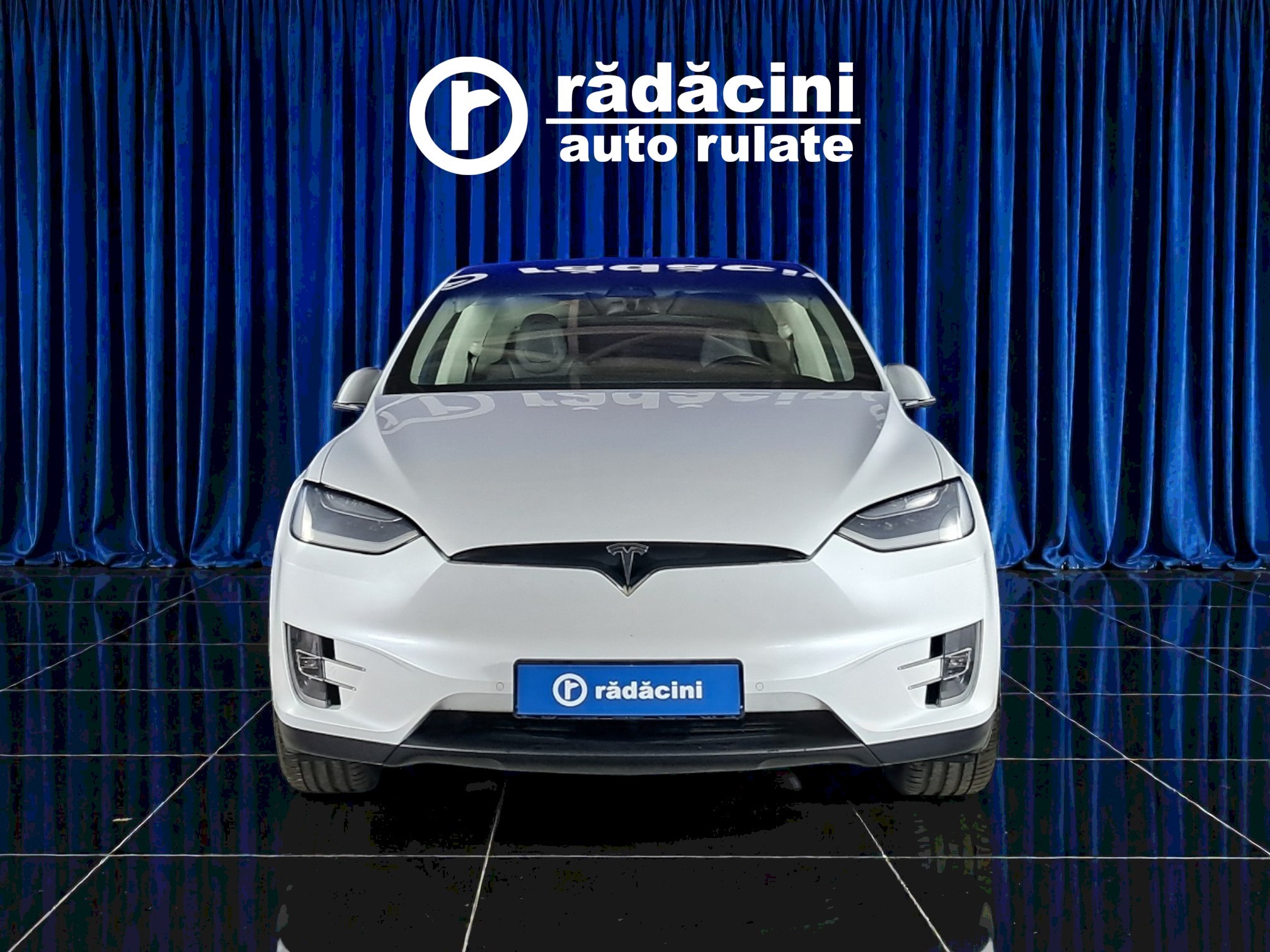 TESLA Model X 2018 — imagine 3