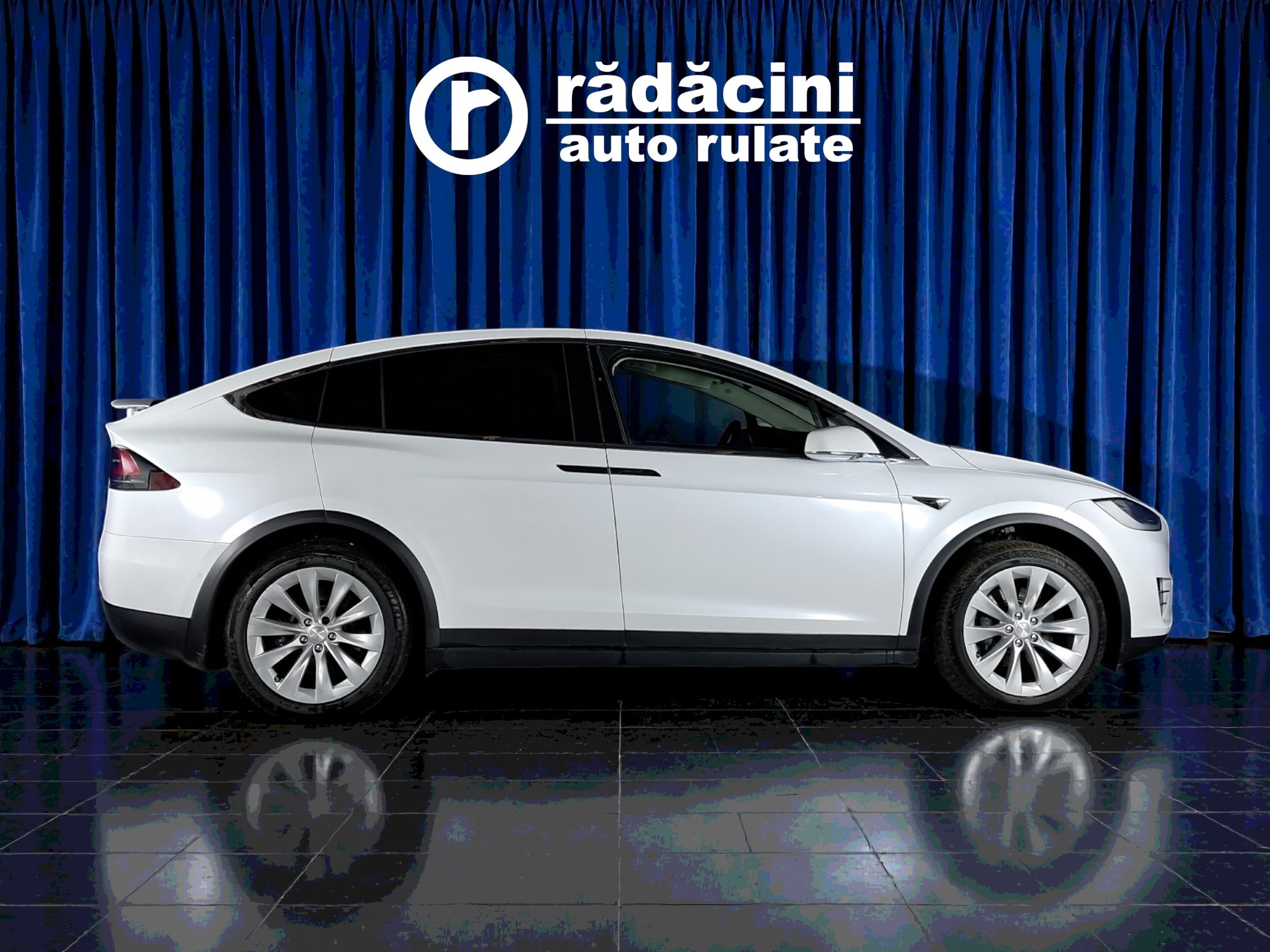 TESLA Model X 2018 — imagine 5