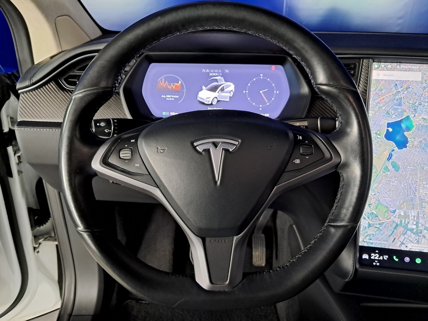 TESLA Model X 2018 — imagine 12
