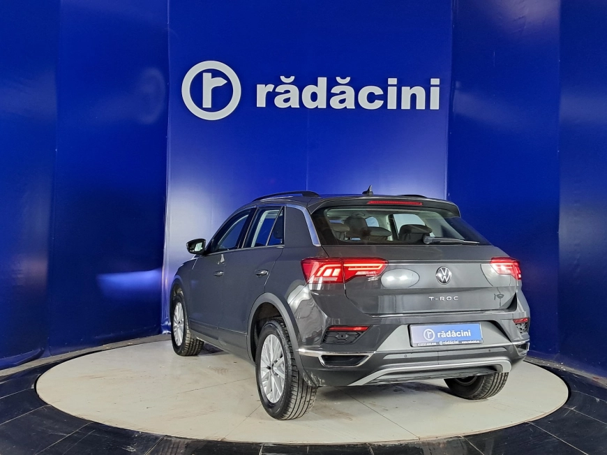 VOLKSWAGEN T ROC
