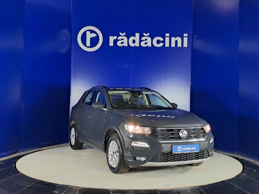 VOLKSWAGEN T ROC
