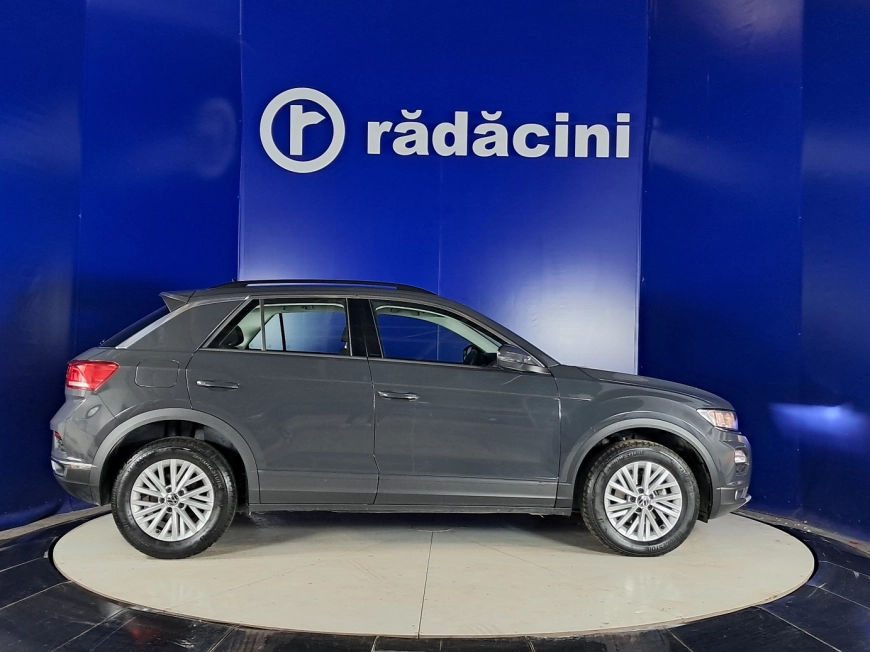 VOLKSWAGEN T ROC
