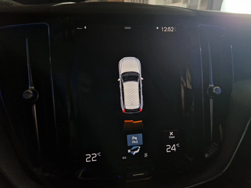 VOLVO XC60 HYBRID