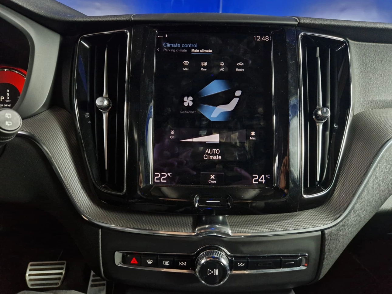 VOLVO XC60 HYBRID