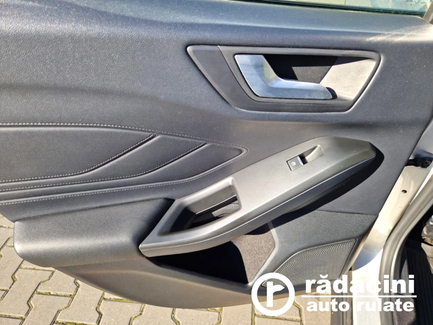 FORD FOCUS HB 1.5 ECOBLUE 120CP AT TITANIUM BUSINESS 2020