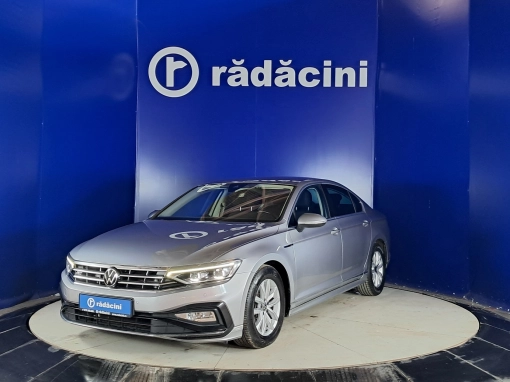 VOLKSWAGEN-PASSAT-BERLINA-2020--Automata