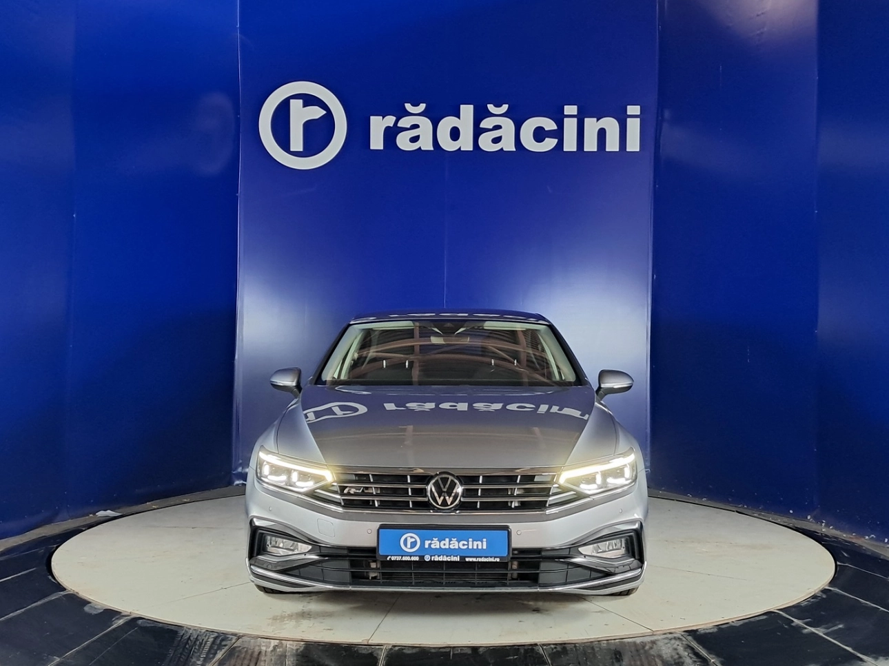 VOLKSWAGEN PASSAT COMFORTLINE R-LINE