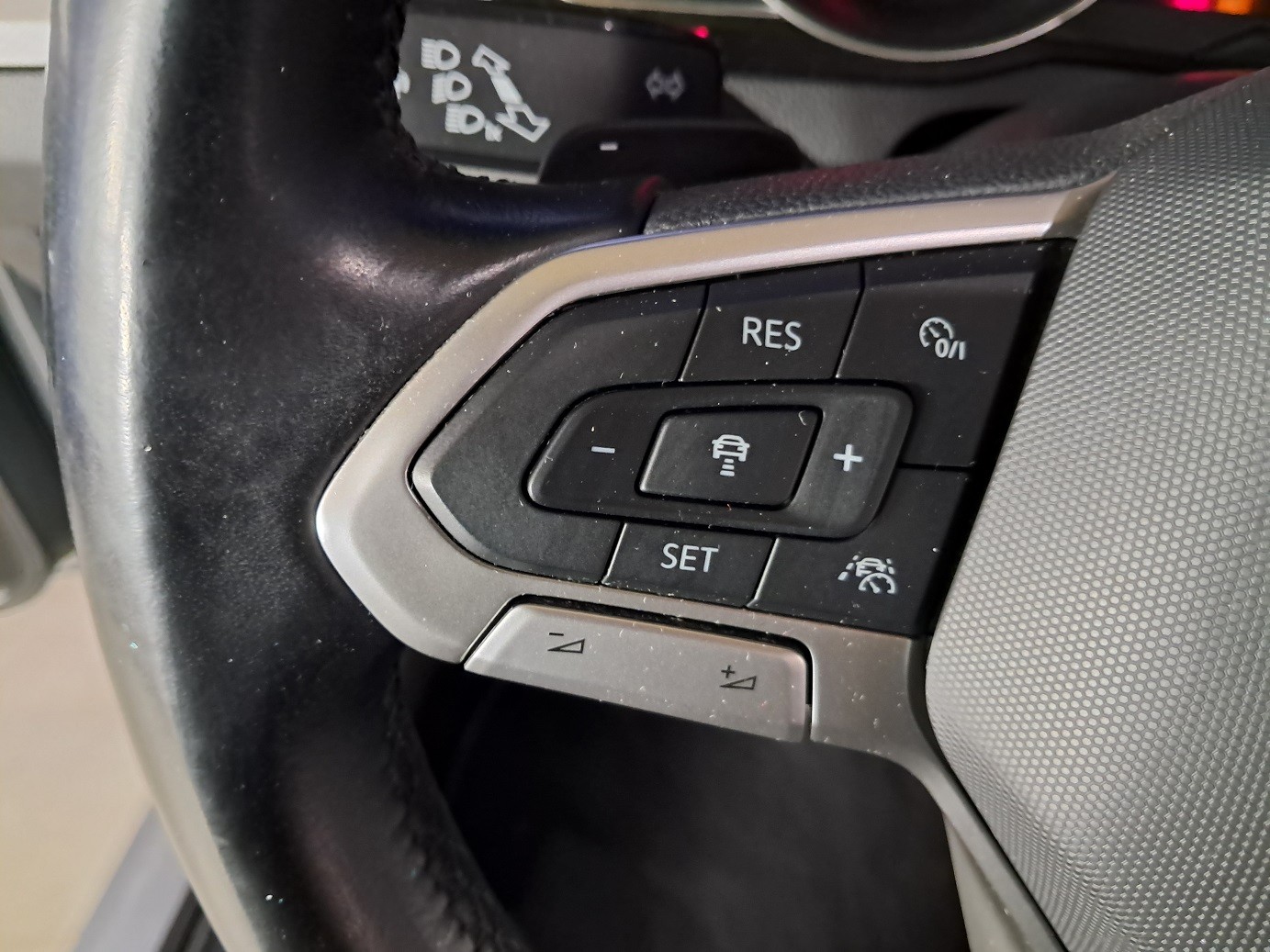 VOLKSWAGEN Passat 2020 — imagine 13