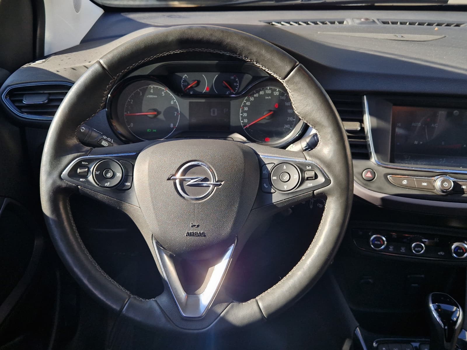 OPEL Crossland X 2022 — imagine 11