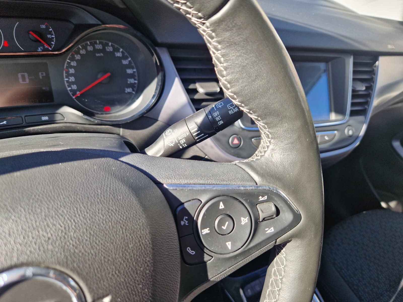 OPEL Crossland X 2022 — imagine 14