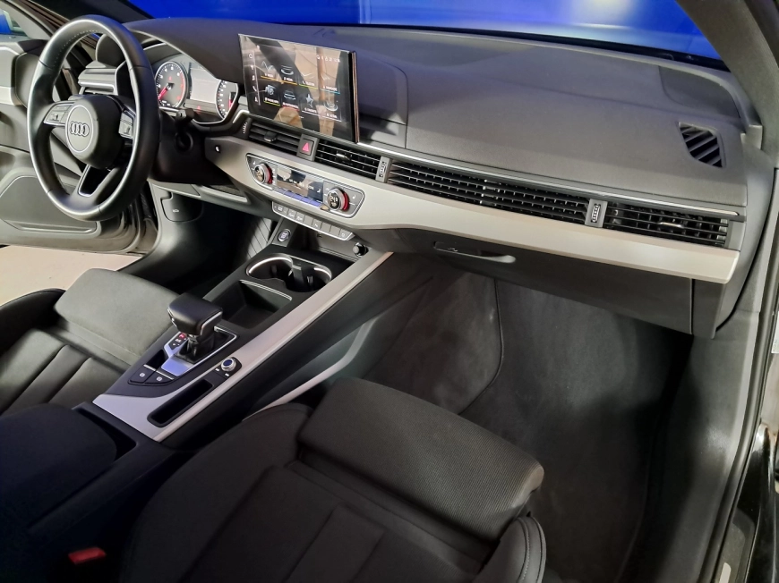 AUDI A4 35TFSI MHEV - HYBRID