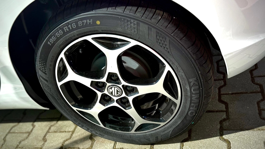 Mg 3 ICE Hatchback 202