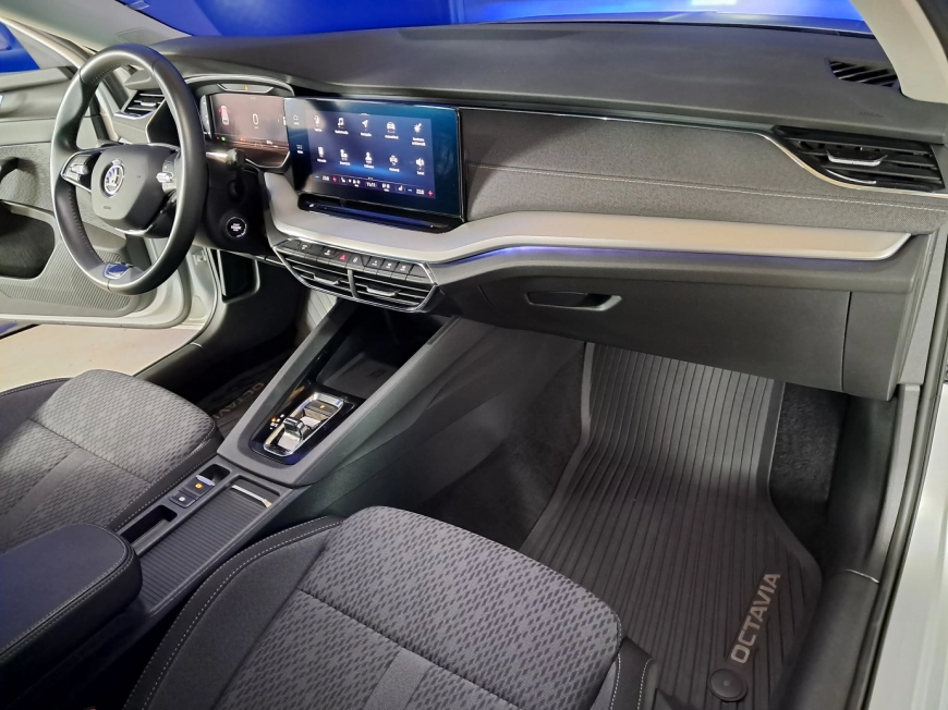 SKODA OCTAVIA IV STYLE BREAK 2.0TDI 150CP DSG7 MATRIX NAVI3D