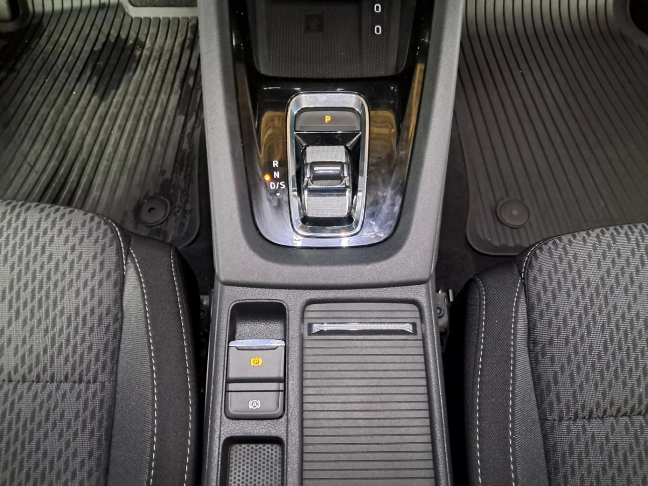 SKODA OCTAVIA IV STYLE BREAK 2.0TDI 150CP DSG7 MATRIX NAVI3D