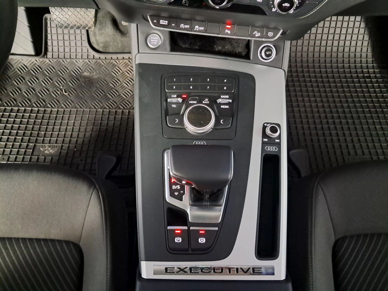 AUDI Q5 QUTTRO 2.0TDI 190CP