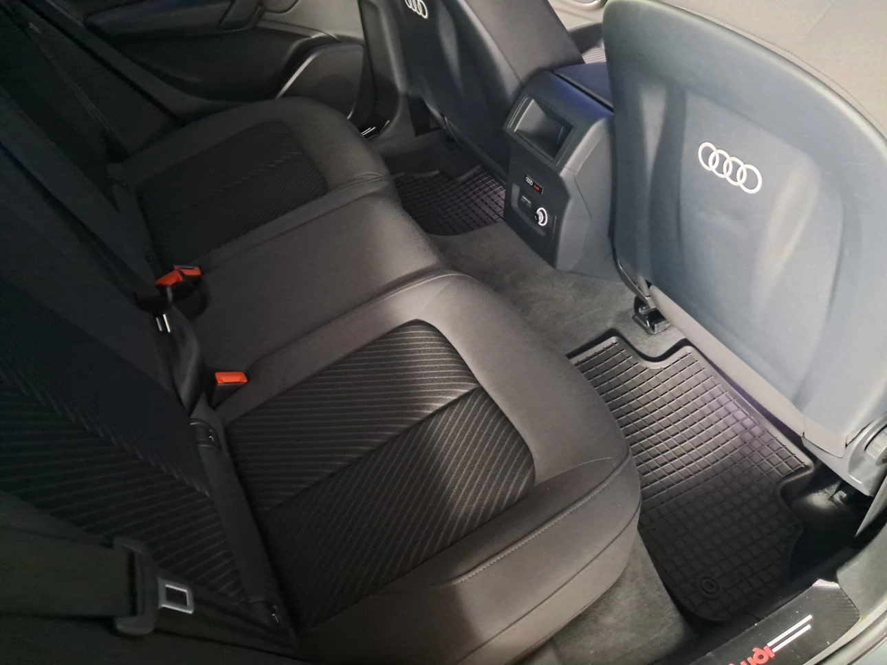 AUDI Q5 QUTTRO 2.0TDI 190CP