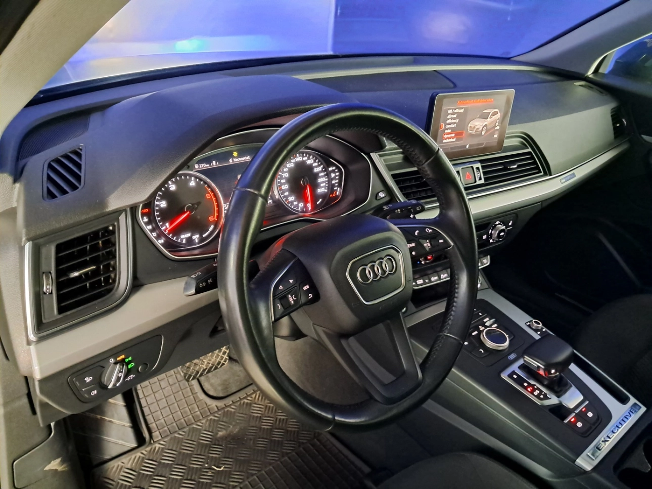 AUDI Q5 QUTTRO 2.0TDI 190CP