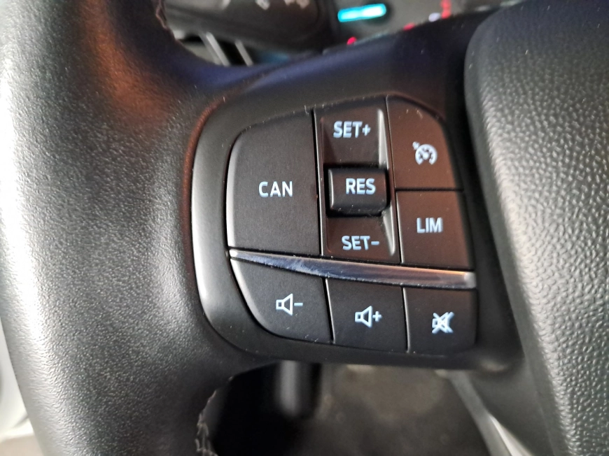 FORD FIESTA TREND CONNECTED