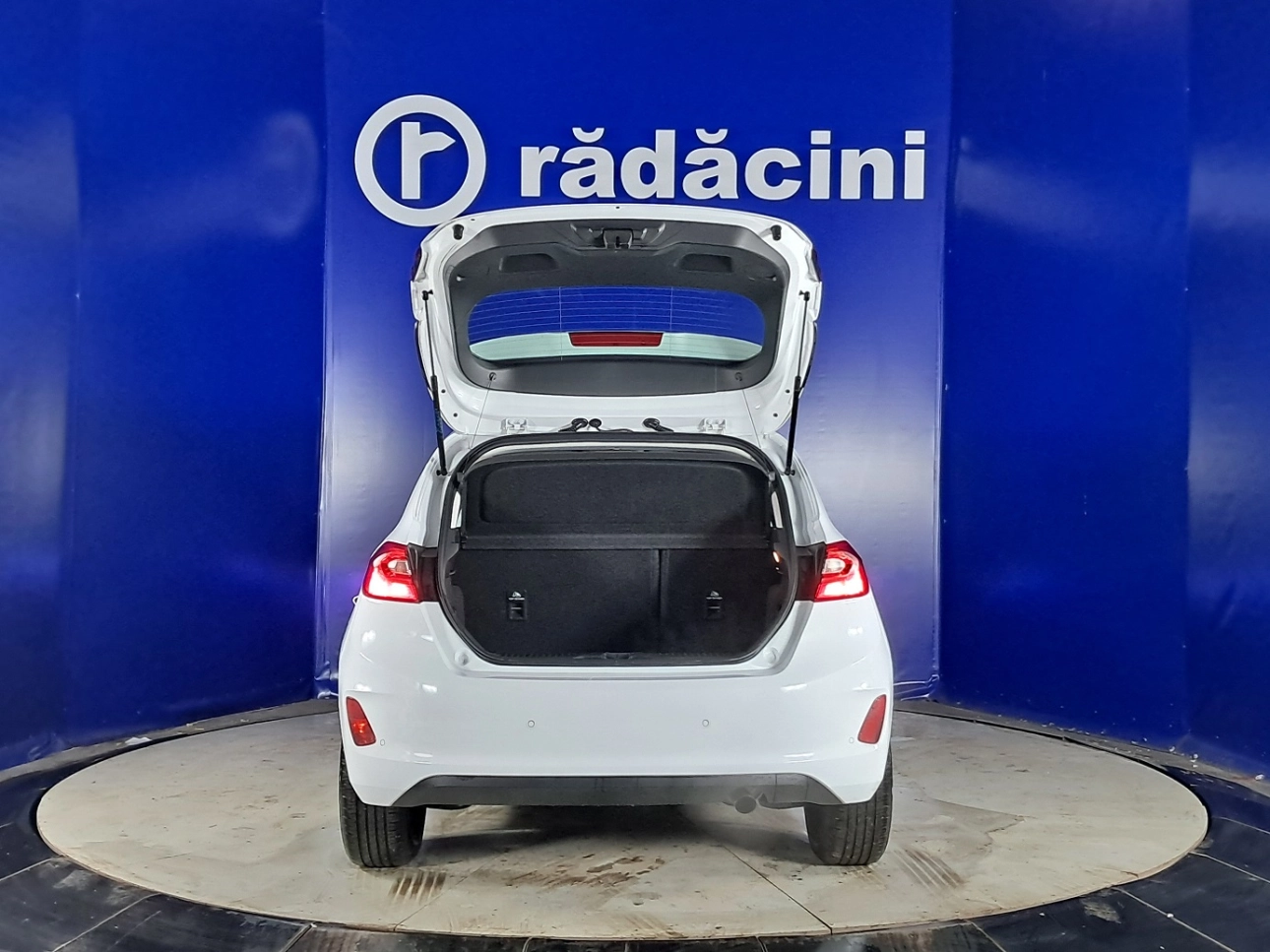 FORD FIESTA TREND CONNECTED