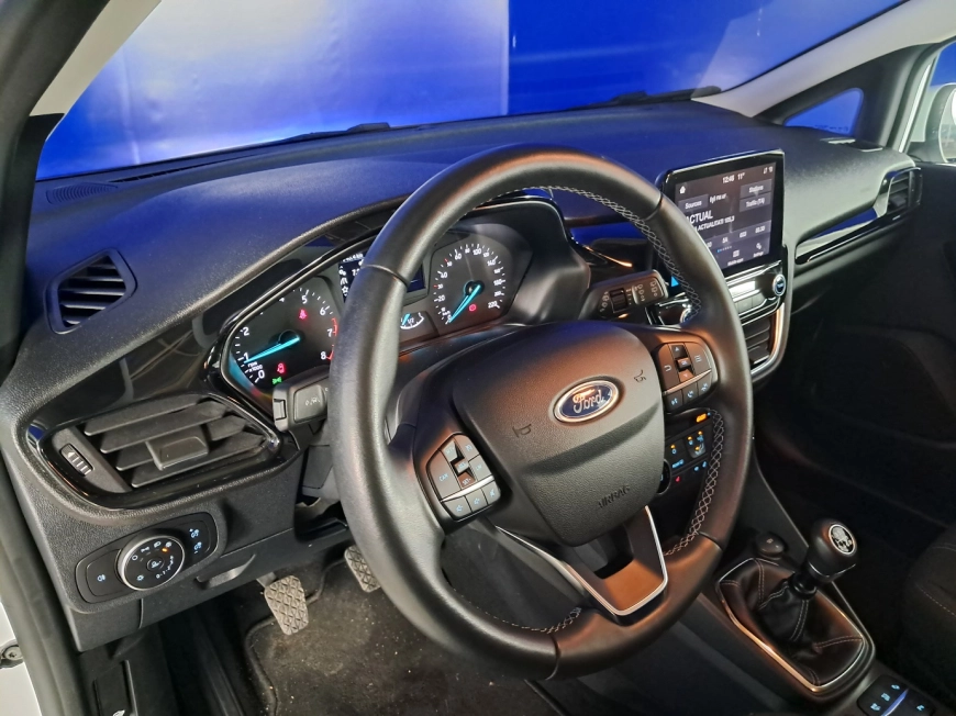 FORD FIESTA TREND CONNECTED