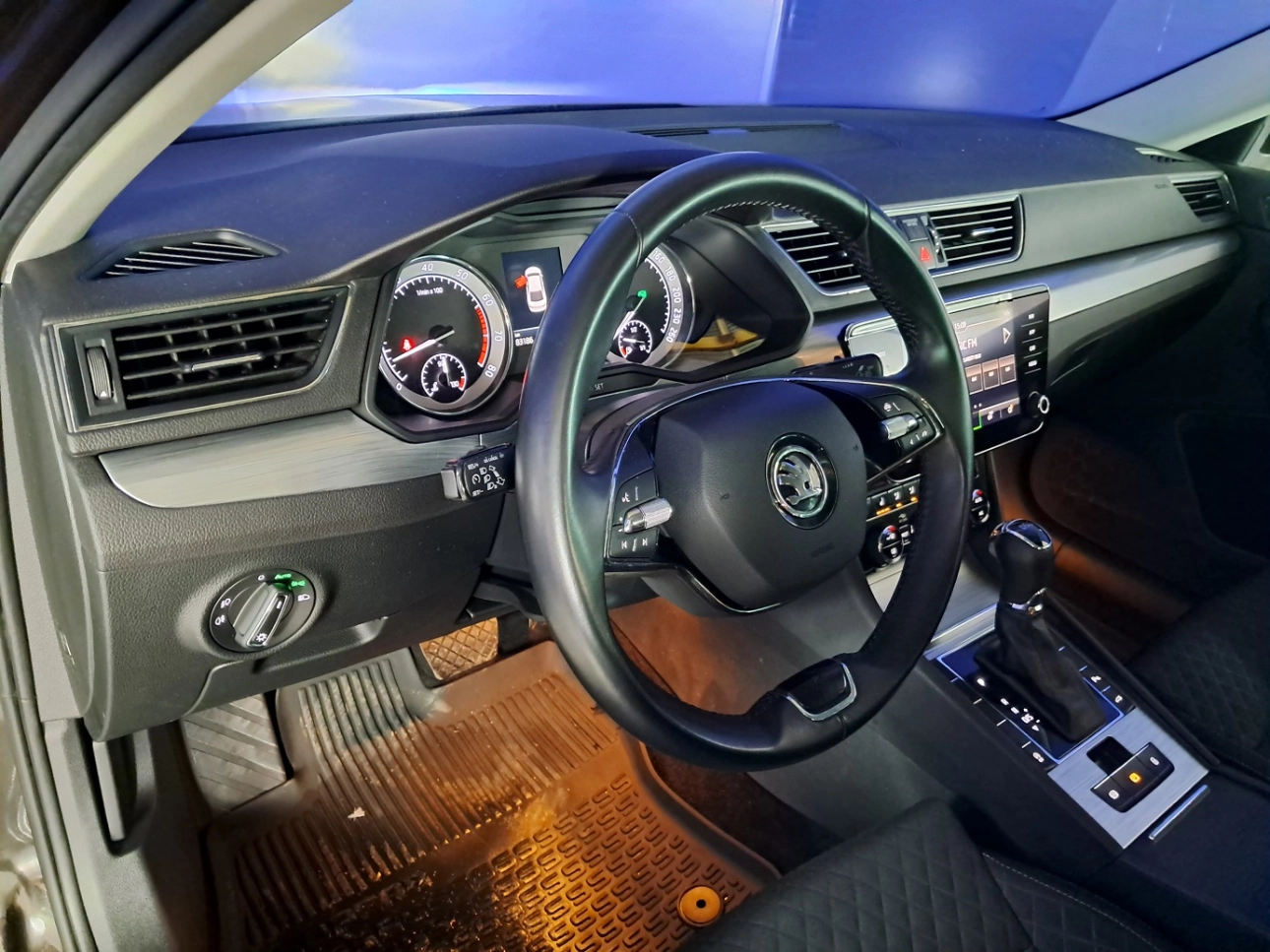 SKODA SUPERB AMBITION 1.5TSI DSG7