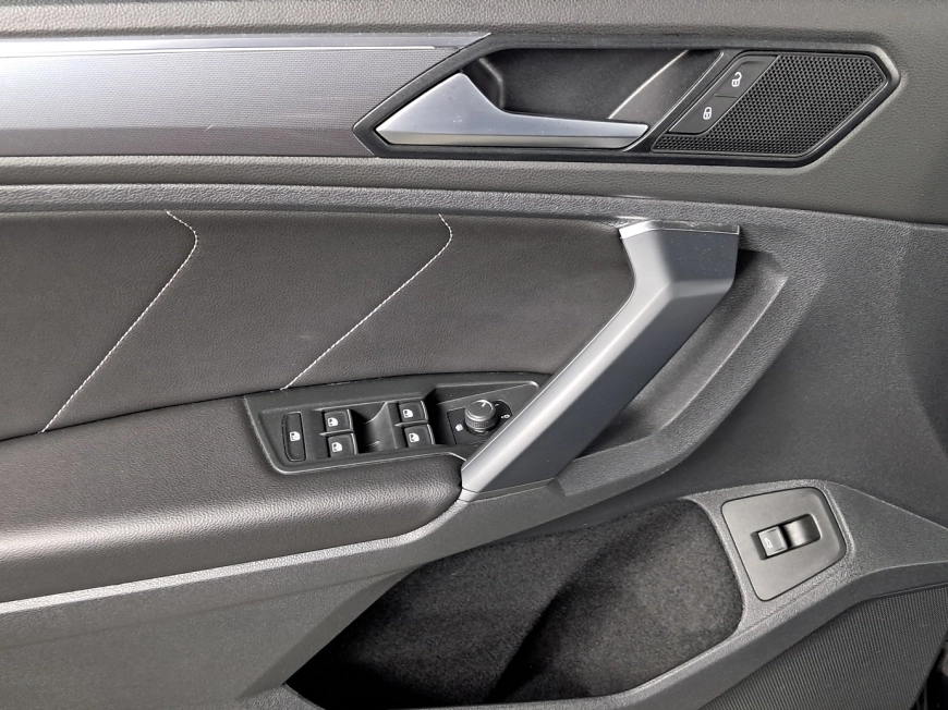 VOLKSWAGEN TIGUAN R-LINE 2.0TSI 190CP 4WD