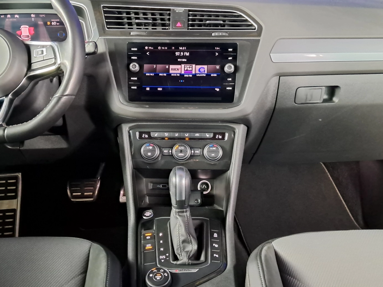 VOLKSWAGEN TIGUAN R-LINE 2.0TSI 190CP 4WD