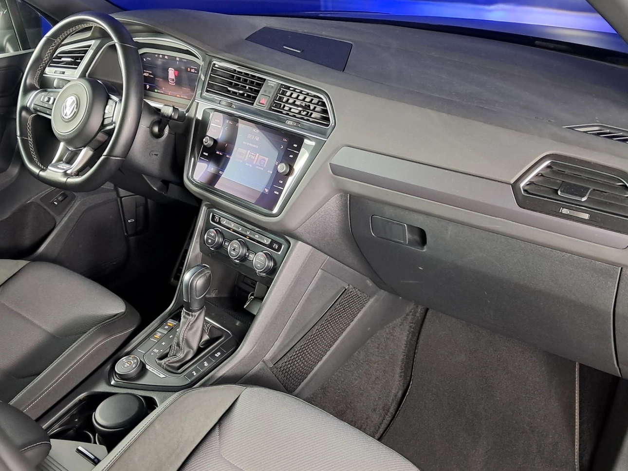 VOLKSWAGEN TIGUAN R-LINE 2.0TSI 190CP 4WD